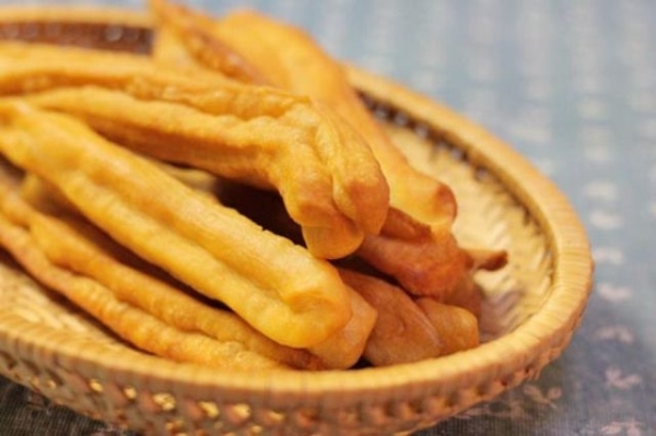 Bánh quẩy cháo lòng, sự kết hợp hoàn hảo cho bữa sáng